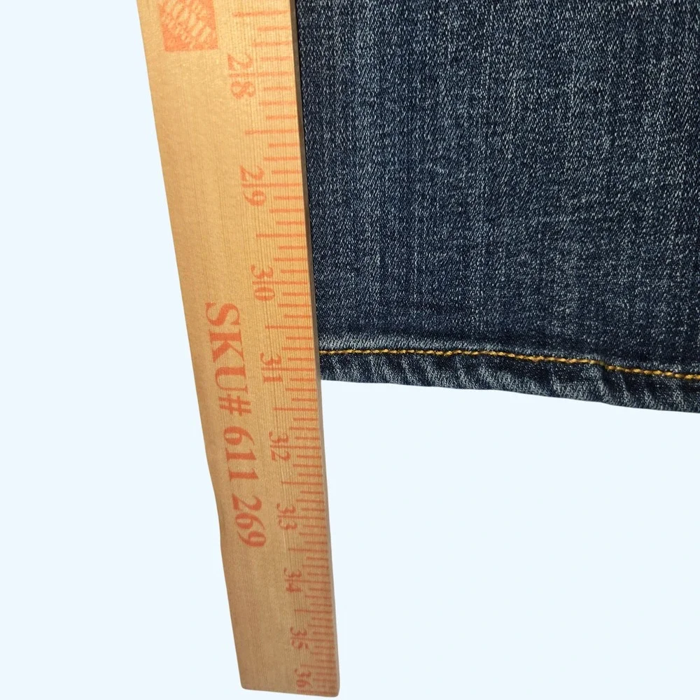 Lucky Brand 223 Straight Leg Mens Jeans 34x32 Medium Wash Denim Fits 31